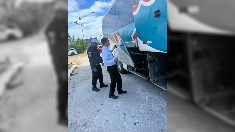 Acusado de tráfico de drogas é preso dentro de ônibus em Arraial do Cabo