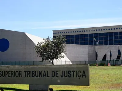 STJ julga recurso e aplica descriminalização do porte de maconha