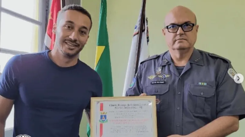 Comandante do 5°BPM/I recebe homenagem da Câmara de São Luiz do Paraitinga