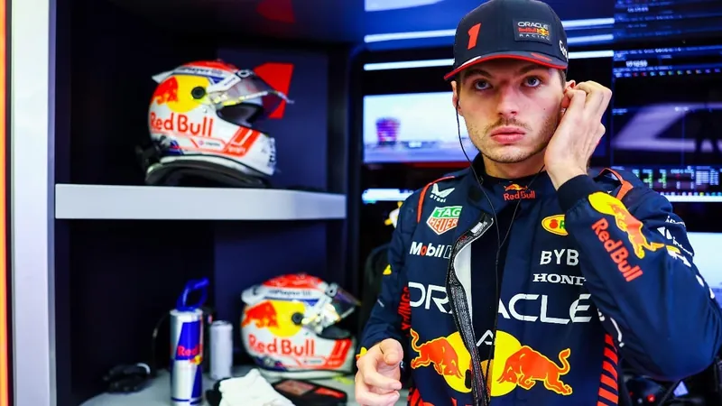 Problema de saúde atrasa chegada de Max Verstappen ao GP da Arábia Saudita