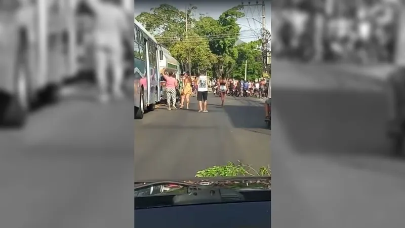 Polícia Militar reforça policiamento na Cidade de Deus após protestos