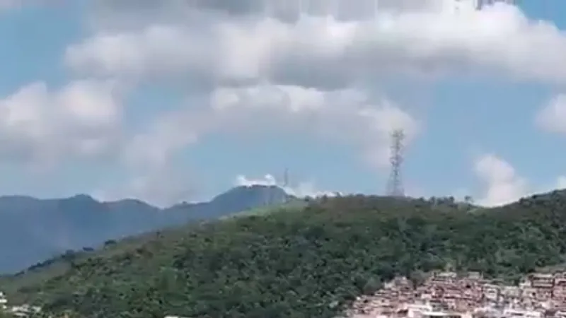 Três pessoas são baleadas em tiroteio na Chacrinha, na Praça Seca, Zona Oeste