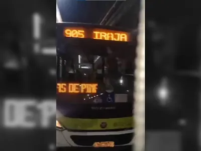 Três pessoas são atingidas por bala perdida dentro de ônibus no Rio