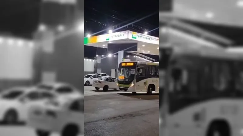 Passageira de ônibus atingida por bala perdida tem quadro de saúde estável