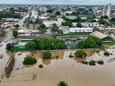 Mais de 4,3 mil pessoas estão desabrigadas no Acre por causa das cheias