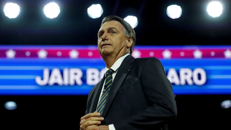 Bolsonaro confirma sua volta ao Brasil nesta semana: “Por enquanto, tudo certo”