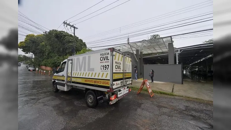 Mulher mata irmão com pedaço de vidro no peito