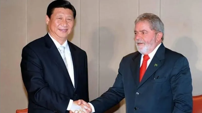 Lula quer remarcar viagem à China para 11 de abril e espera aceite dos chineses