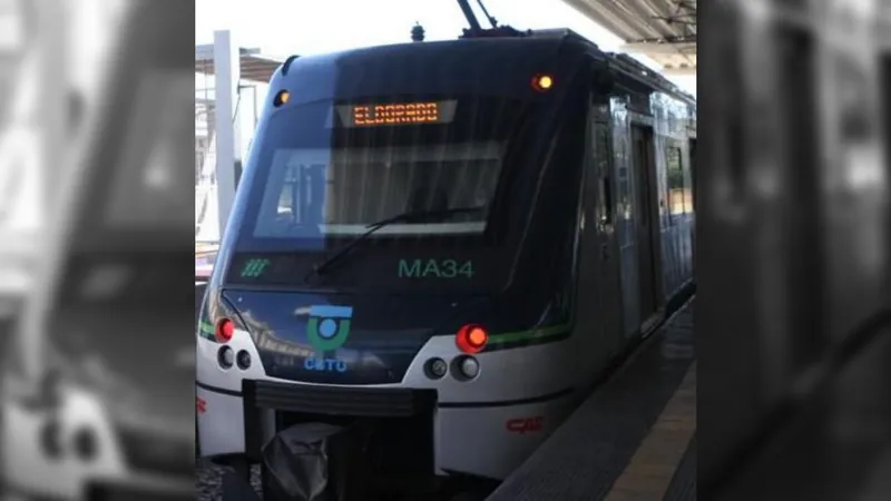 Metrô segue aberto, mas intervalo chega a 25 minutos