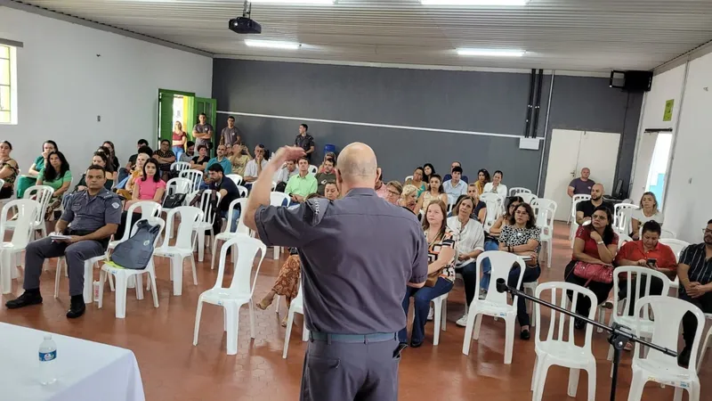 5º BPM/I realiza reunião para discutir violência escolar na região