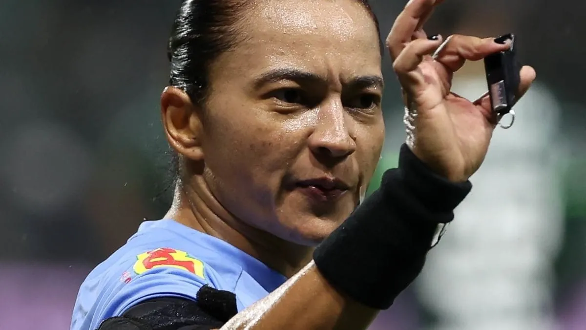 Palmeiras x São Bernardo: Edina Alves Batista será a árbitra da