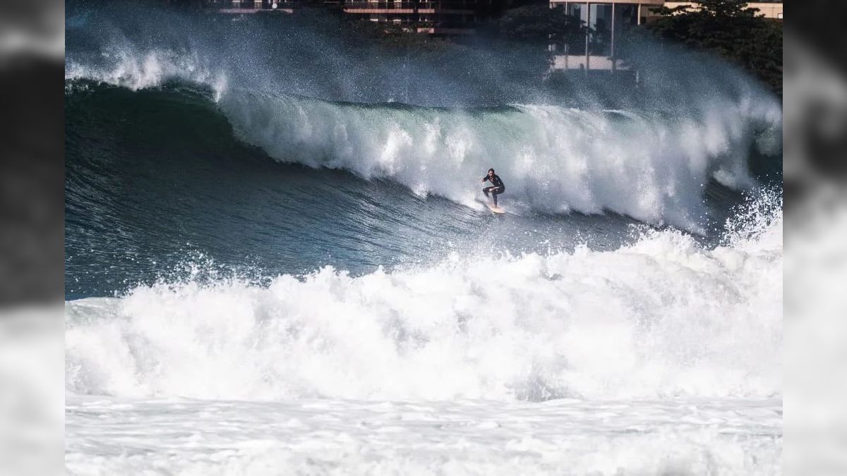 Ex-Fla vira salva-vidas em praia do Rio após ter largado a