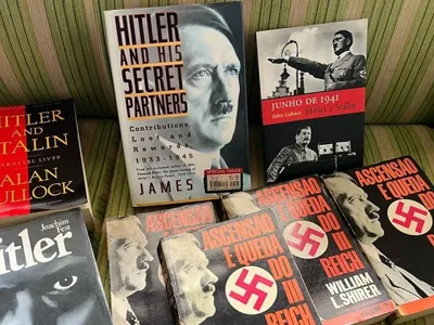 Polícia Federal apreende livros que propagam ideias nazistas em casa de idoso