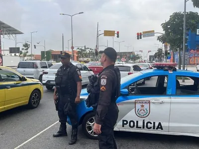 Criminoso é baleado ao tentar roubar posto perto da Marquês de Sapucaí