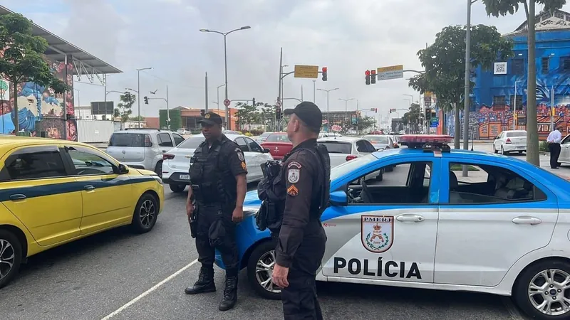 Criminoso é baleado ao tentar roubar posto perto da Marquês de Sapucaí