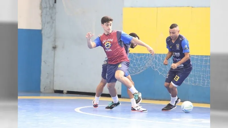 O São José Futsal faz neste domingo o terceiro jogo pela Liga Nacional