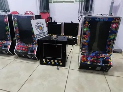 Polícia Civil apreende 10 máquinas de jogos de azar