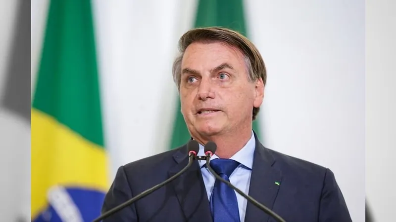 Defesa de Bolsonaro afirma que ele ficará quieto caso precise depor