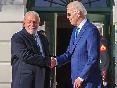 Lula e Biden debatem Amazônia e iniciativa de trabalho a ser lançada 'em breve'