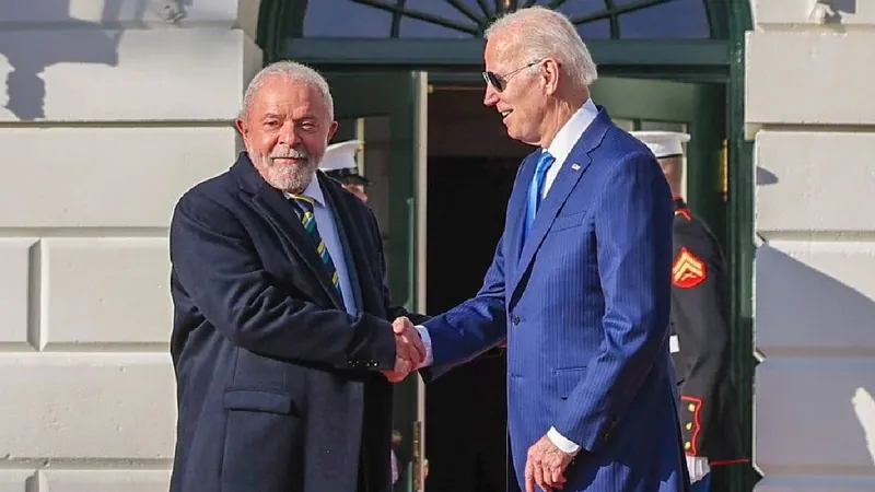 Lula e Biden debatem Amazônia e iniciativa de trabalho a ser lançada 'em breve'