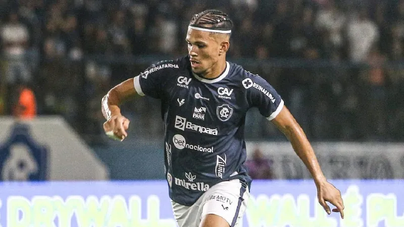 Quem é Pablo Roberto, camisa 8 do Remo que dominou o meio-campo do Corinthians