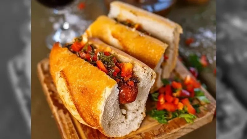 Choripán é eleito por site gringo o melhor hot-dog do mundo