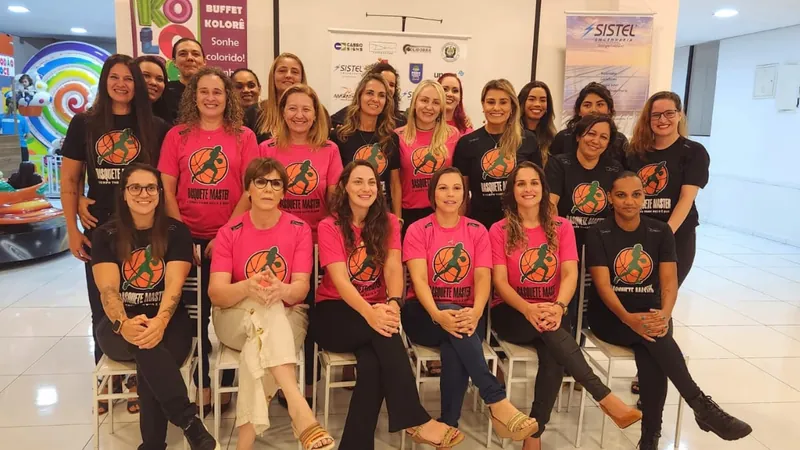 A equipe foi montada para retomar o basquete feminino 