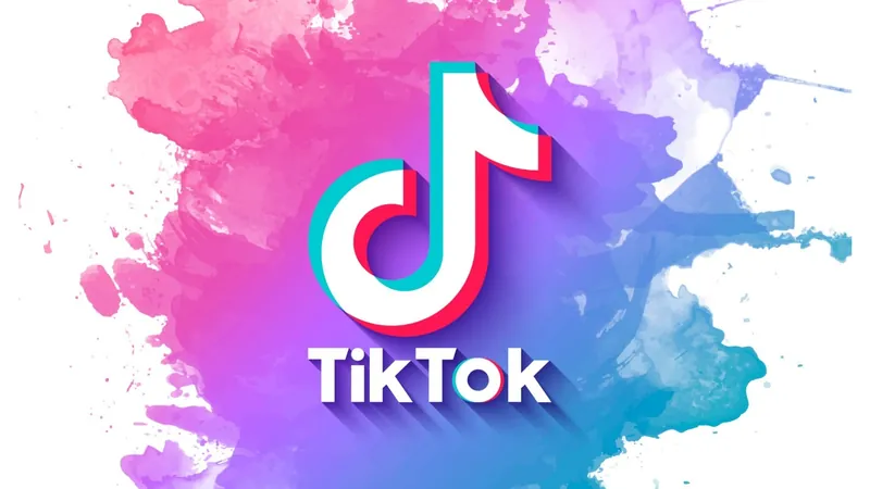 Loja é condenada por obrigar funcionária a fazer dancinhas no TikTok