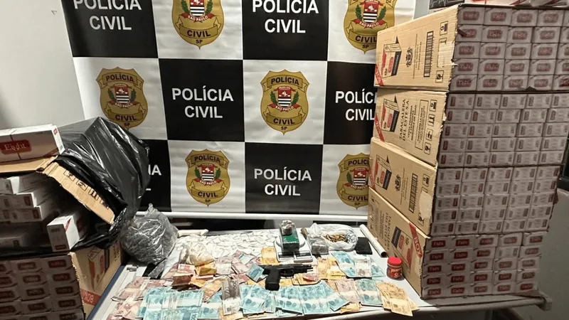 Operação policial prende dois homens e apreende mais de R$9 mil em Jacareí