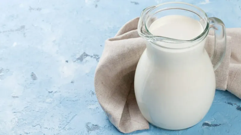 Saiba se tomar leite depois das refeições faz mal à saúde