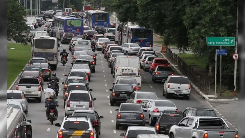 SP: Rodízio de veículos está suspenso durante o feriado de Tiradentes