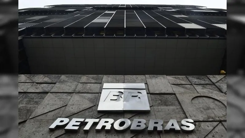 Petrobras reduz preço do diesel em 9% e passa para R$ 3,46 por litro