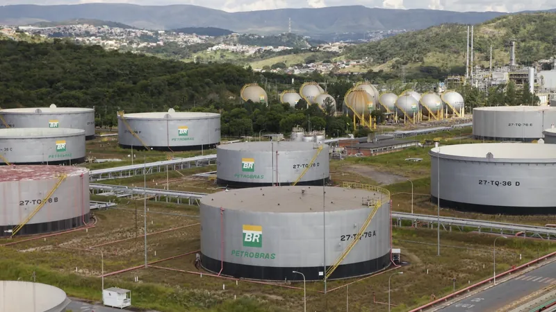 Petrobras reduz preço do diesel para distribuidoras