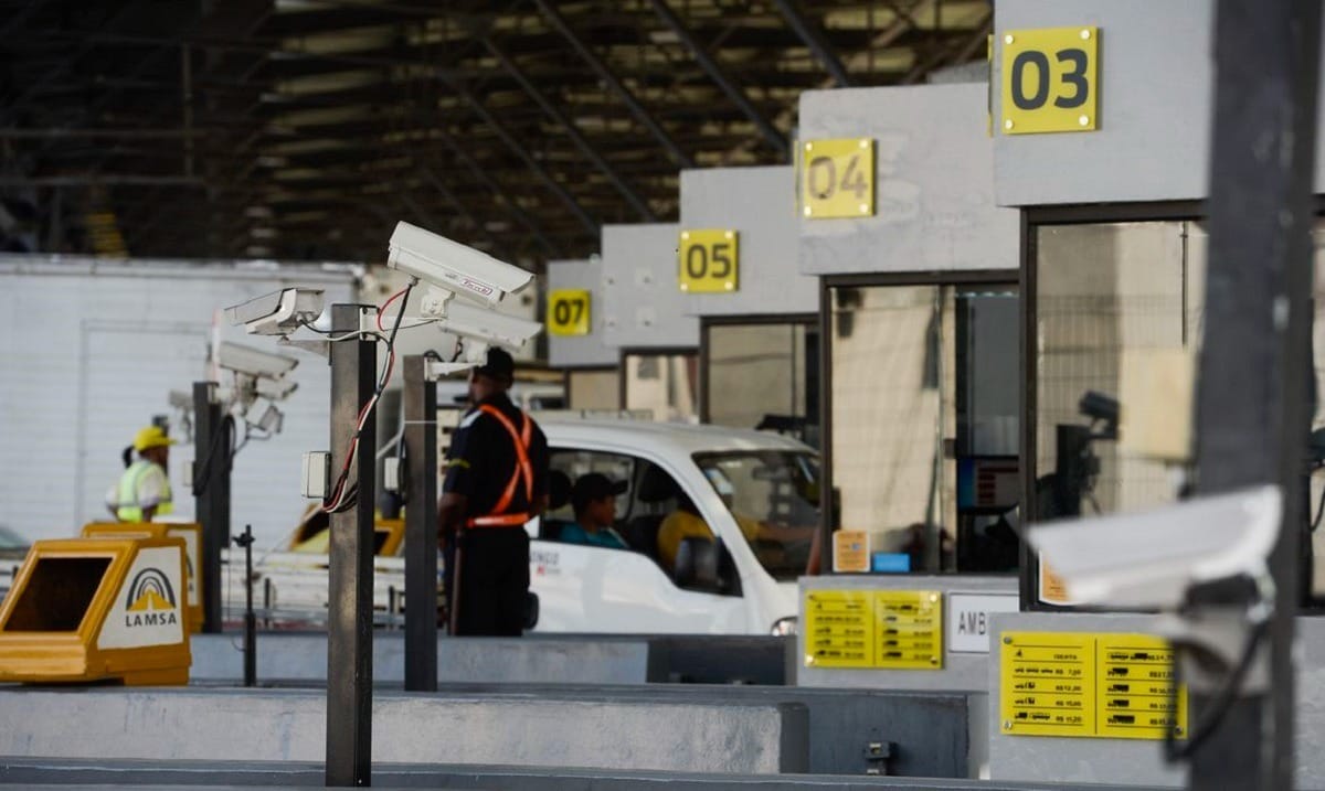 Acidentes com motos representam 80% das mortes na Linha Amarela, Rio de  Janeiro