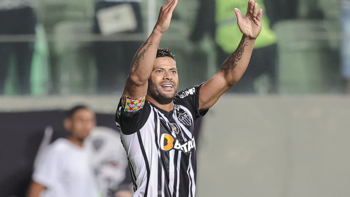 Hulk Brilha Faz Gols E Garante Vit Ria Do Atl Tico Mg Sobre