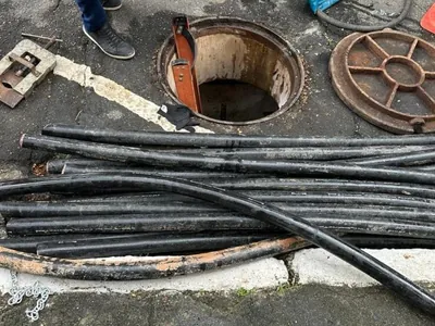 Polícia prende homens que tentaram furtar duas toneladas de cabos telefônicos