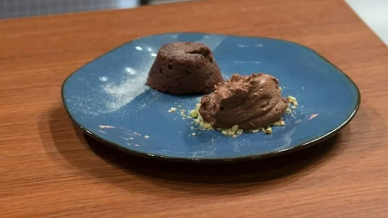 Como fazer petit gateau? Veja receita do chef Erick Jacquin