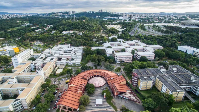 Polícia investiga estupro em festa na Universidade Federal de Minas Gerais