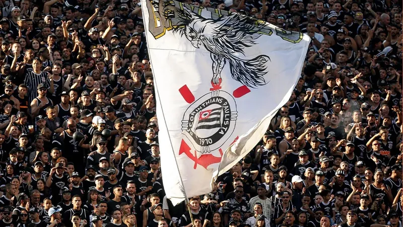 Em nota, Corinthians repudia cantos homofóbicos da torcida contra o São Paulo