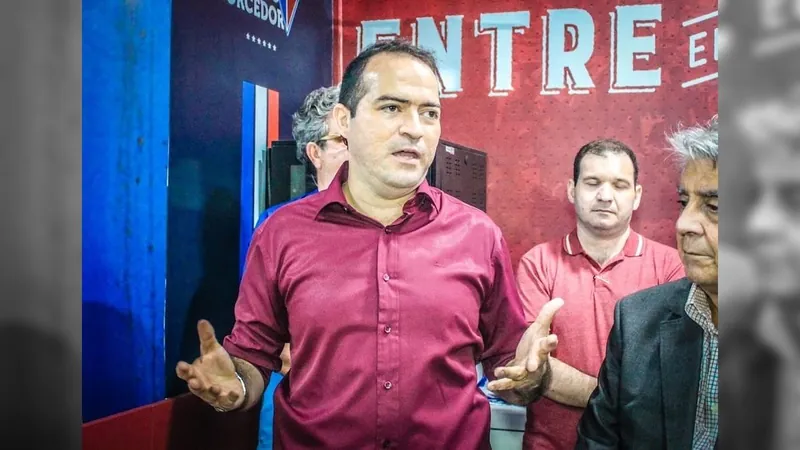 Marcelo Paz renuncia à presidência e será CEO da SAF do clube