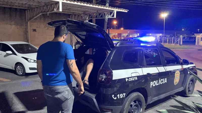 Adolescentes são apreendidos por roubar postos de gasolina em Pindamonhangaba