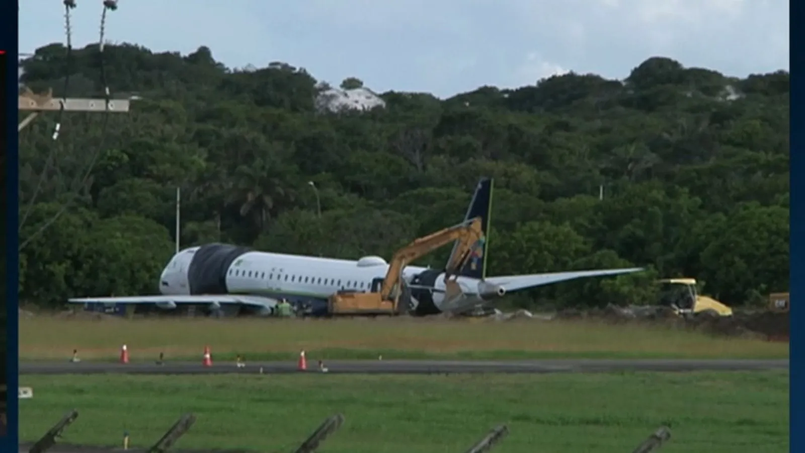 Avião da Azul que saiu da pista em Salvador voltou a operar neste