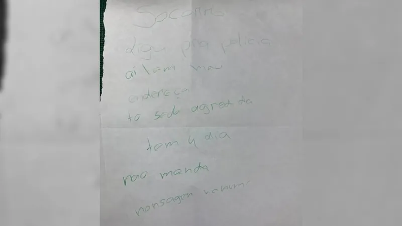 Mãe envia bilhete com pedido de socorro para professora do filho