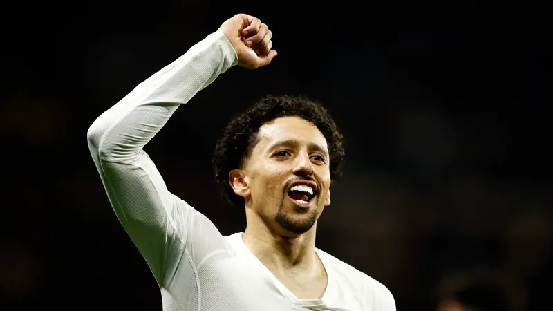 Após renovação de contrato até 2028, saiba quanto Marquinhos ganha no PSG