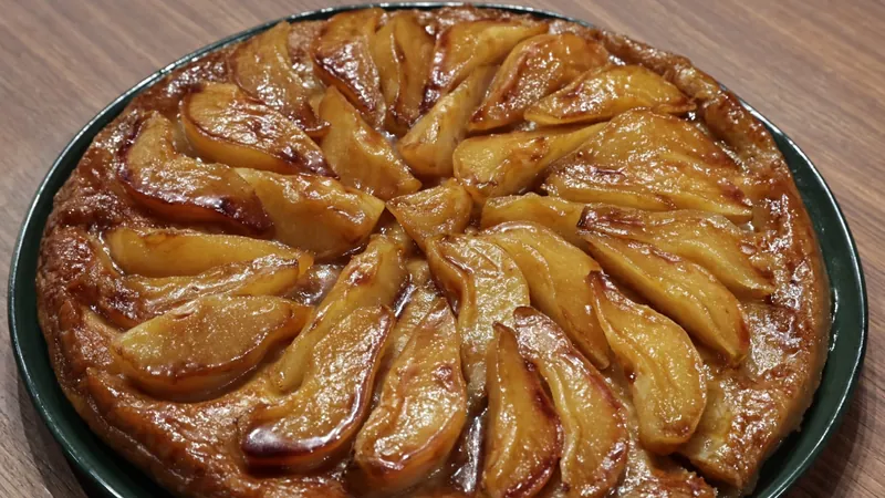 Tarte tatin: saiba como fazer a clássica sobremesa francesa