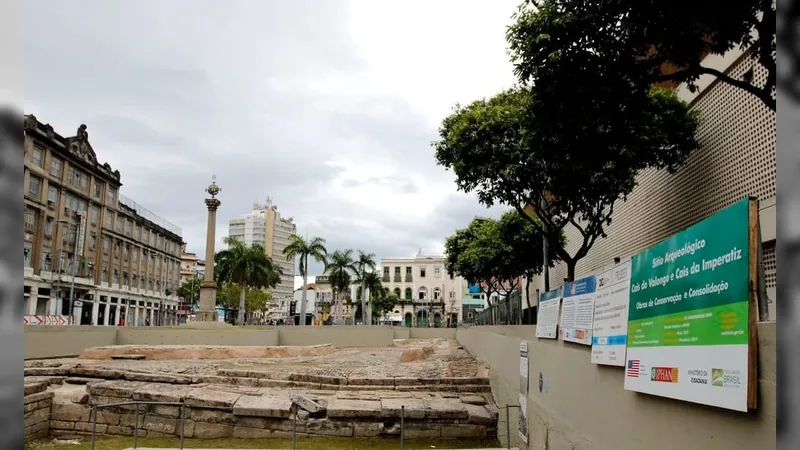 Contratos para fortalecimento da Pequena África, no Centro do Rio, são assinados