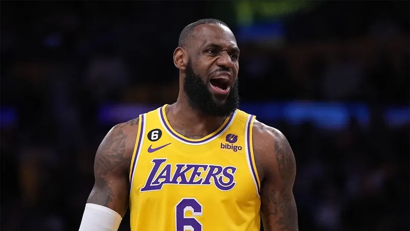 EUA divulga lista prévia de jogadores para Olímpiadas com Curry, LeBron e Durant