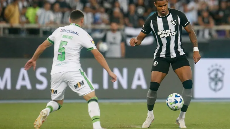 O Botafogo abriu o placar logo no segundo minuto do jogo