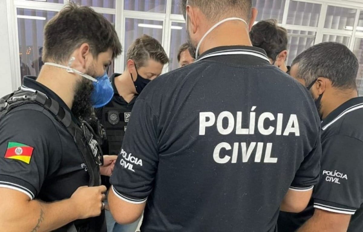 Golpe Dos Nudes Pol Cias Do Rs E Sc Prendem Suspeitos De Extors O Band