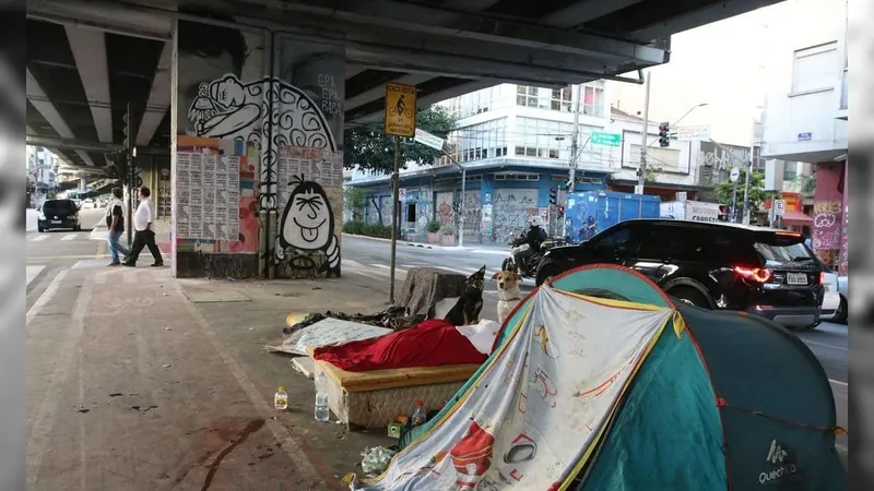 Polícia e Prefeitura de SP apuram morte de dois moradores em situação de rua